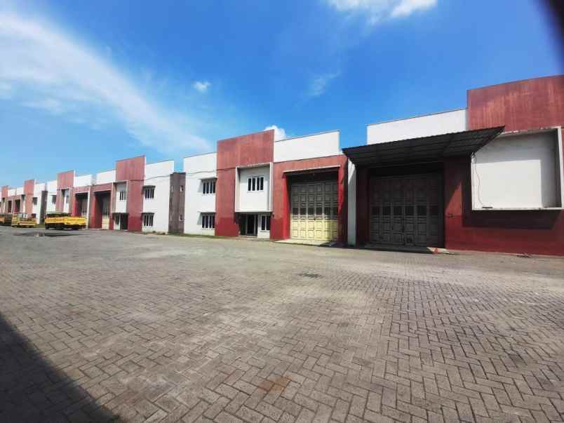 disewakan gudang di medan