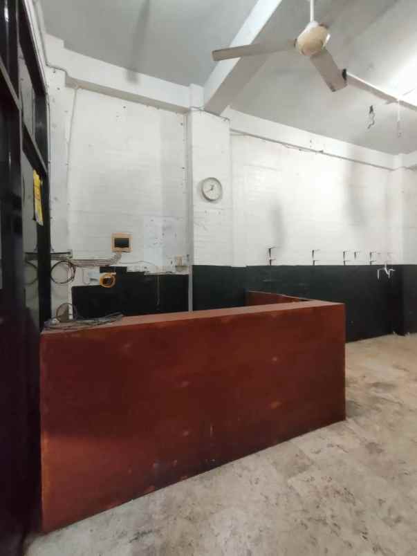 disewakan ruko gudang kantor jalan tembok dukuh