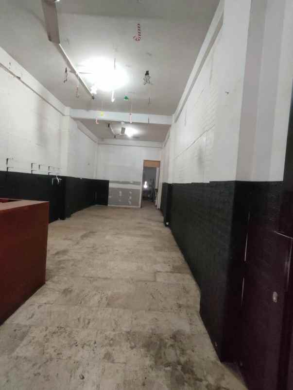 disewakan ruko gudang kantor jalan tembok dukuh