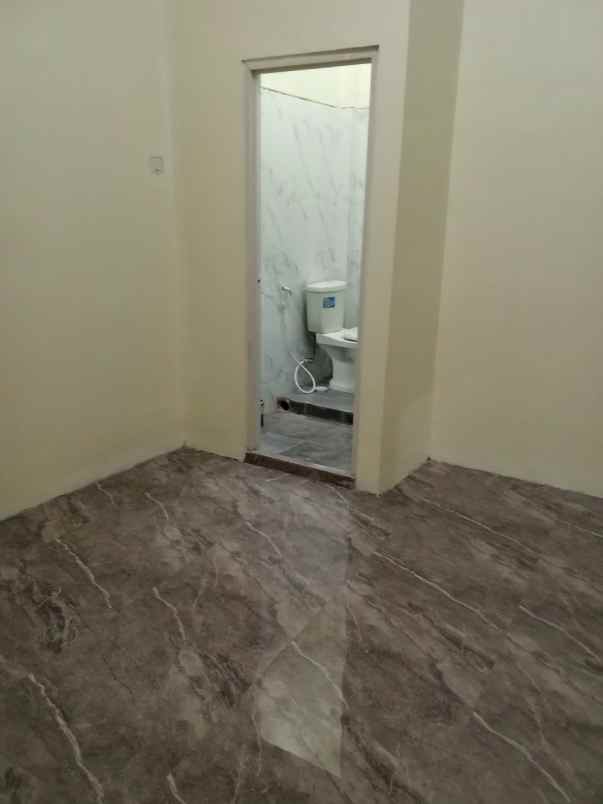 disewakan ruko gudang kantor raya sememi
