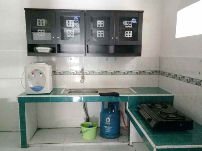 disewakan rumah 1 tingkat komplek cemara asri