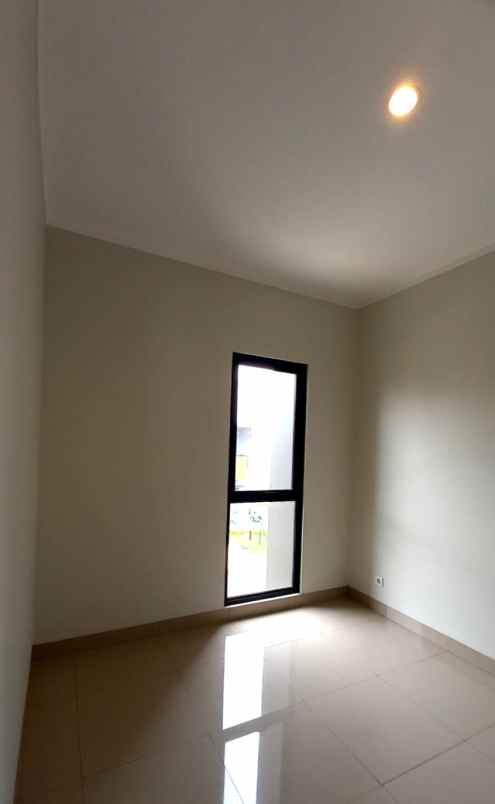 disewakan rumah cluster regia scg