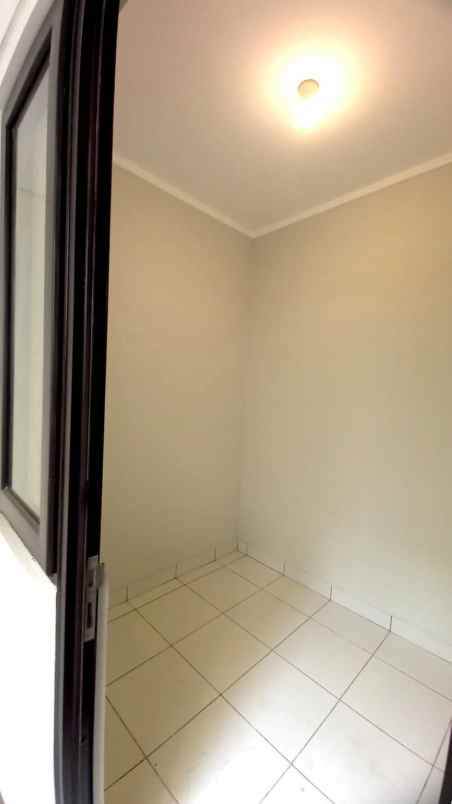 disewakan rumah cluster regia scg