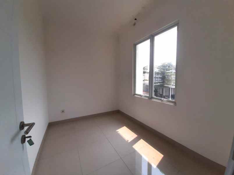 disewakan rumah cluster thames jgc