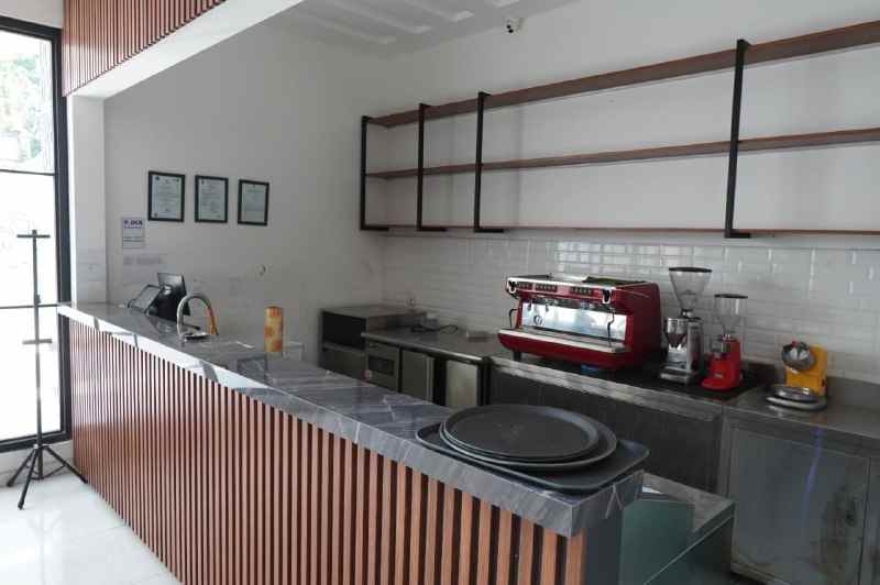 disewakan rumah jl pacar