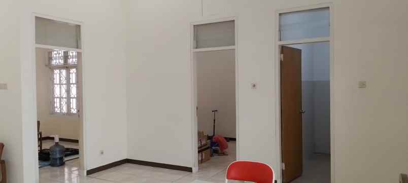 disewakan rumah mayjen sungkono surabaya