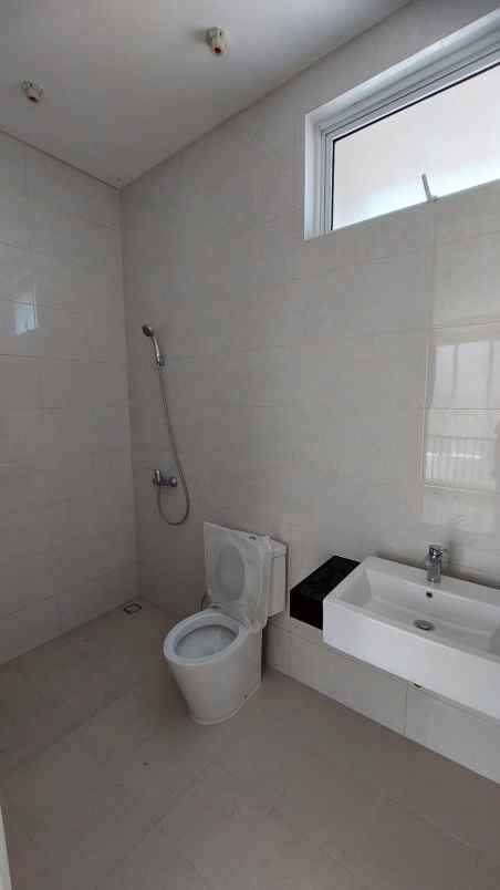 disewakan rumah puri galaxy jasmine court