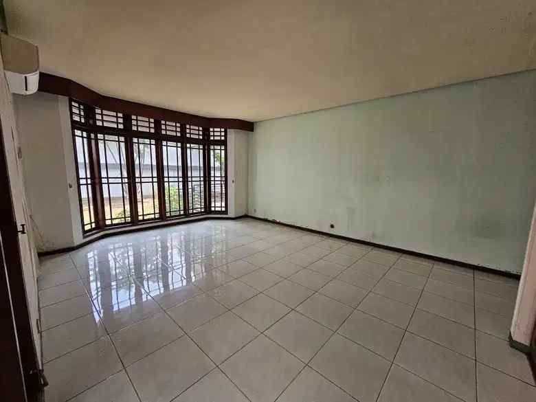 disewakan rumah tinggal besar lokasi cilandak timur