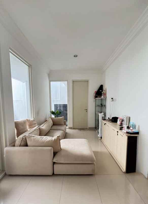 dujual runah cluster villa victoria bsb city mijen