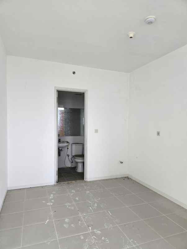 east coast tower amethys lantai 3 kosongan view danau