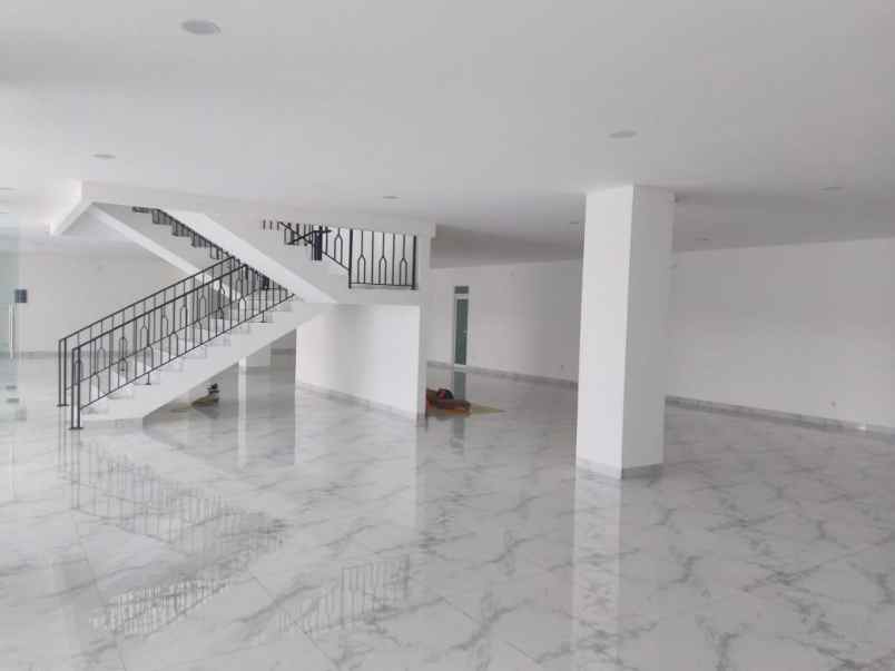 gedung perkantoran kalimalang soho jakarta timur