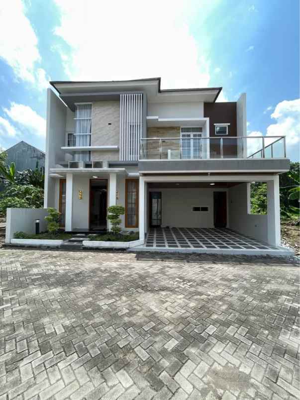 hunian mewah full furnished di jl kaliurang km 9