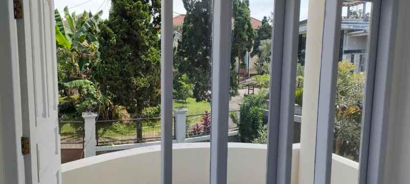 jarang ada rumah luas murah di cipaku bandung