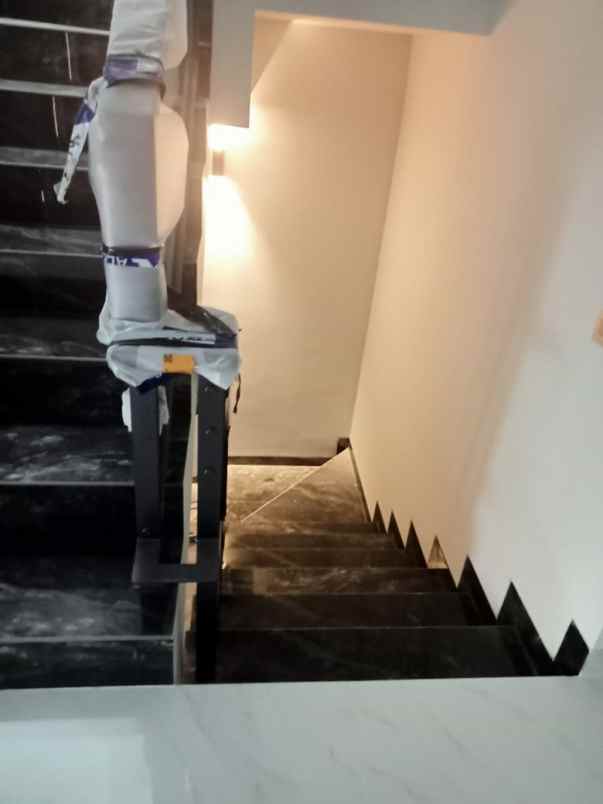 jual rumah baru permata buana