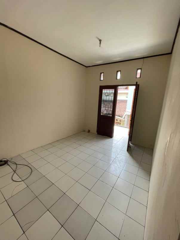 jual rumah megah di telaga mas bekasi utara c0423