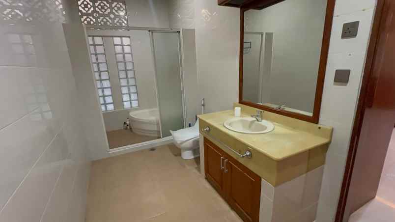 jual sewa rumah x kedubes di area senopati