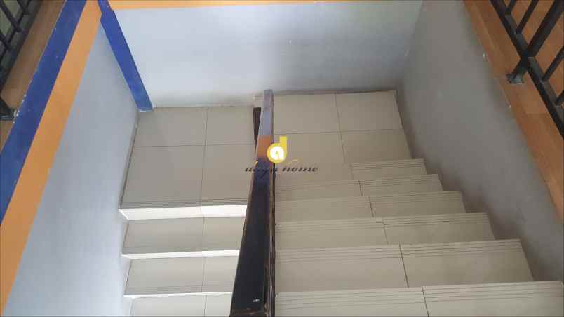 komersial jl achmad sobana no 107