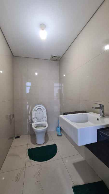 office space di sky soho superblock ciputra strategis