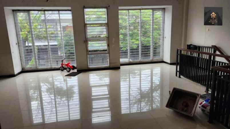 ruko 2 unit gudang strategis di sayap bkr kota bandung