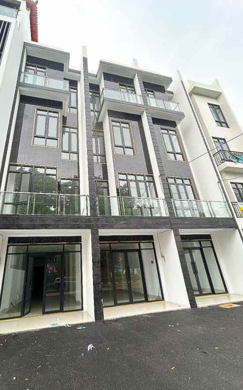 ruko 4lantai bonus rooftop di rawamangun jakarta timur