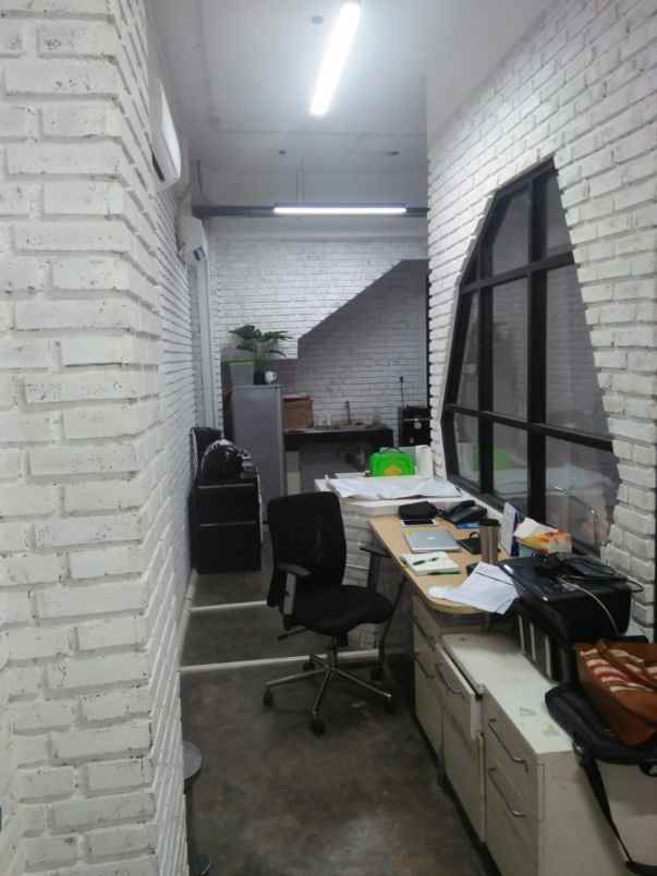 ruko dijual murah dekat kantor pajak kebayoran lama