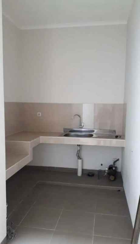 ruko gudang kantor karang anyar