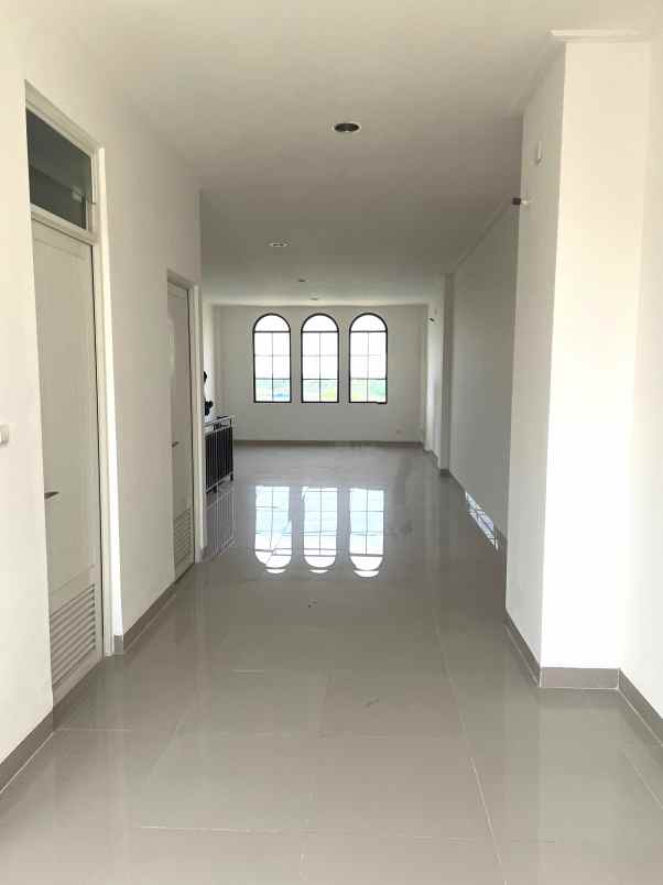 ruko osaka 3lantai 4 5x15 68m pik 2 pantai indah kapuk