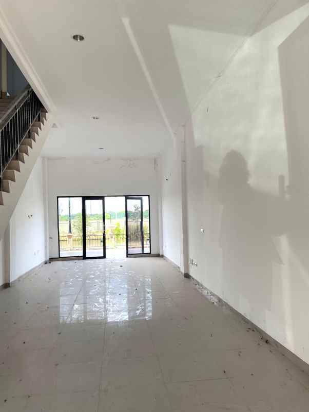 ruko osaka 3lantai 4 5x15 68m pik 2 pantai indah kapuk