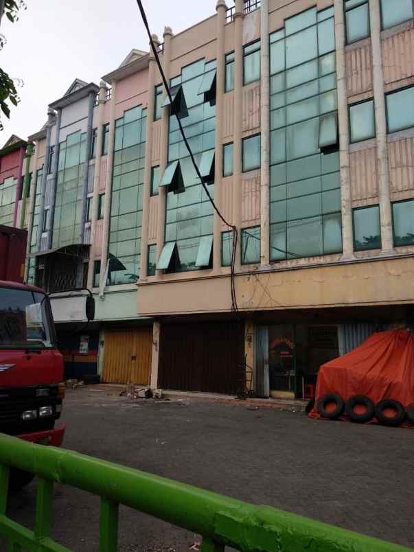 ruko pengampon square hadap selatan