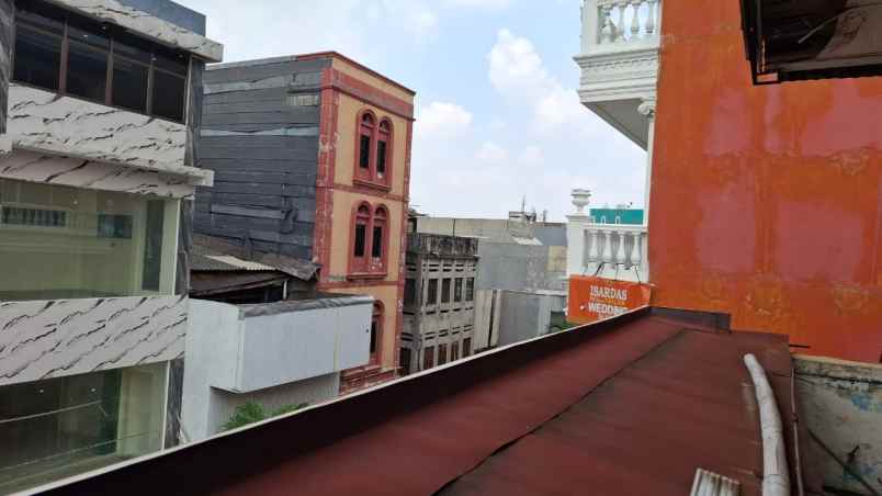 ruko strategis di pasar baru jakarta pusat