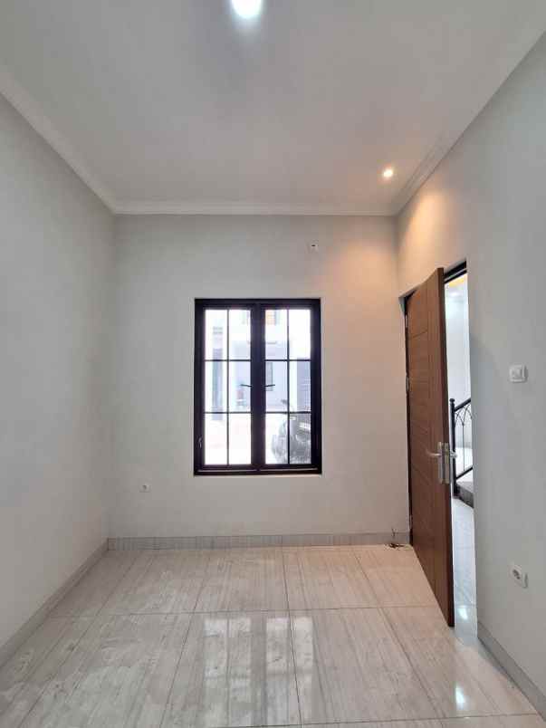 rumah 2 lantai di depok dengan harga sangat terjangkau