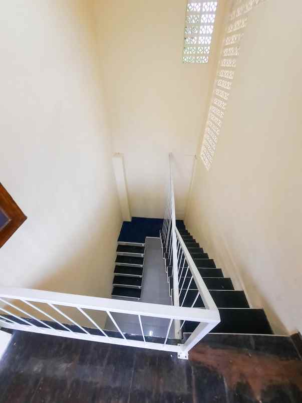 rumah 2 lantai paling murah di mlati sleman