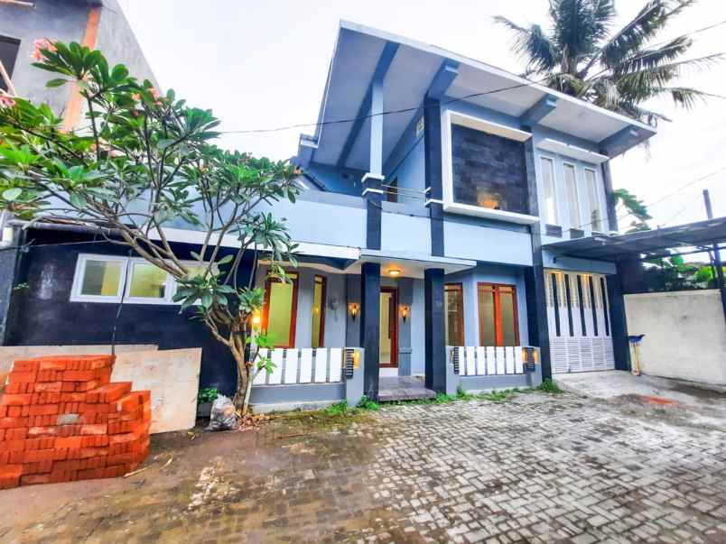 rumah 2 lantai paling murah di mlati sleman