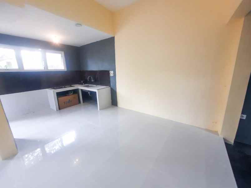 rumah 2 lantai paling murah di mlati sleman