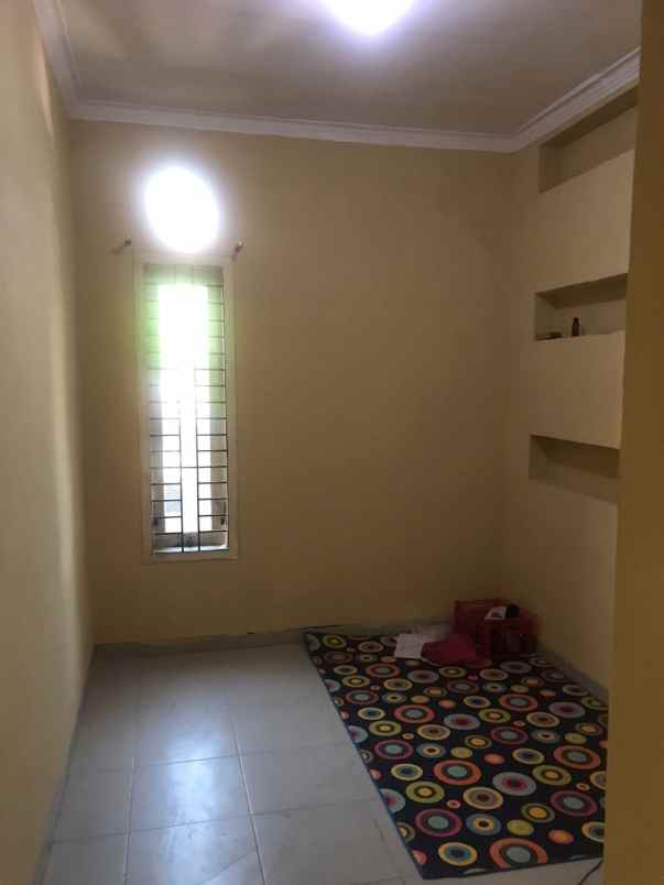rumah 2 lantai siap huni dekat kampus unikama