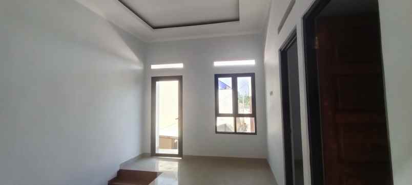 rumah 2 lantai siap huni di kota depok