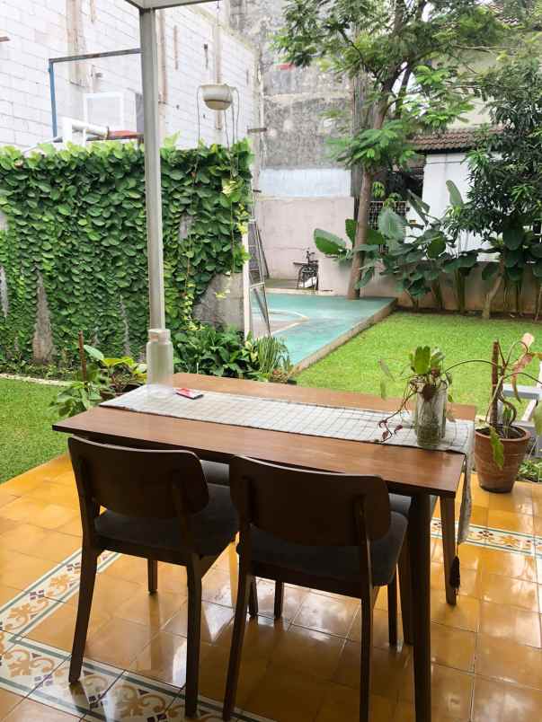 rumah asem dua cipete