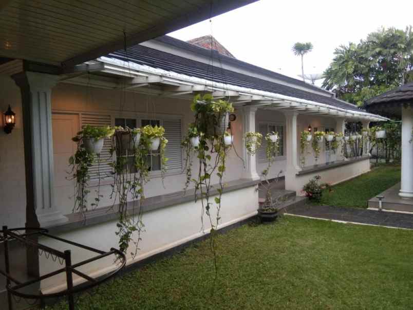 rumah asri dan adem di utan kayu selatan jakarta timur