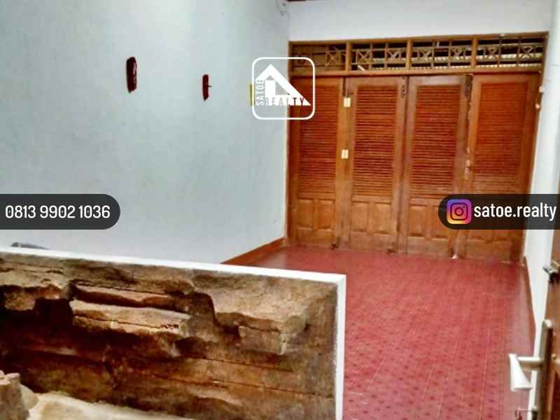 rumah asri dekat masjid dalam komplek bendungan hilir