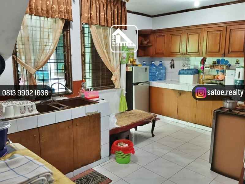 rumah asri dekat masjid dalam komplek bendungan hilir