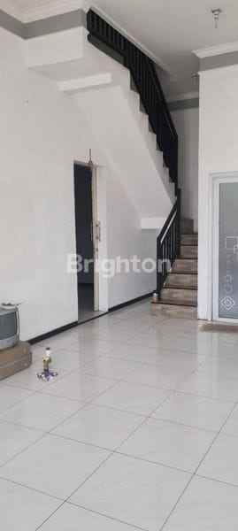 rumah bagus 2 lantai hook gadang green living