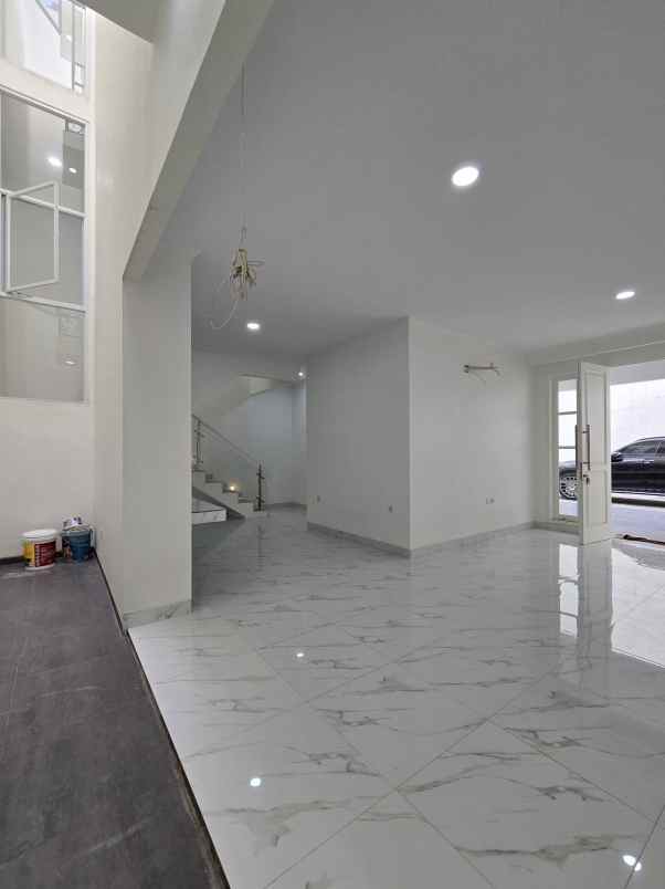 rumah baru dalam cluster di kayu putih jakarta timur