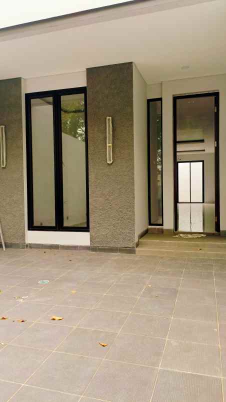 rumah baru dalam komplek meruya nempel puri kembangan