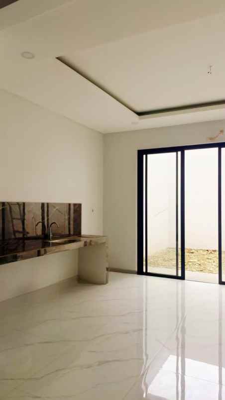 rumah baru dalam komplek meruya nempel puri kembangan