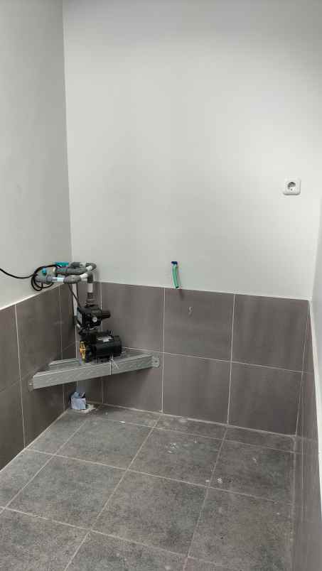 rumah baru strategis di antapani kota bandung