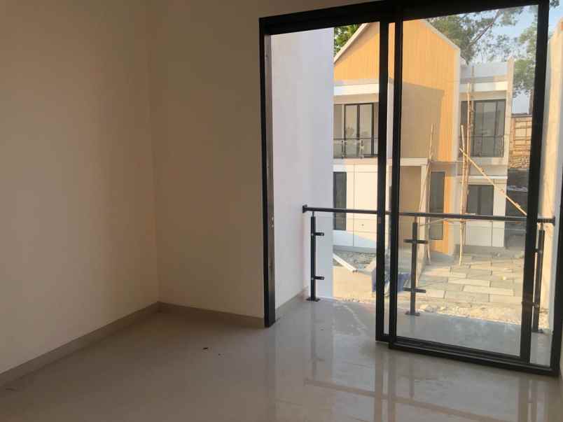 rumah cantik anti banjir di gamping sleman