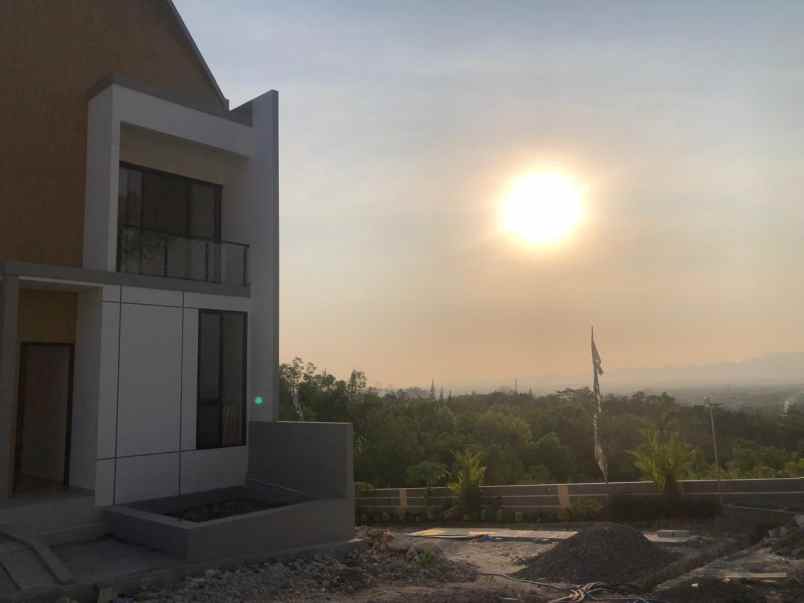 rumah cantik anti banjir di gamping sleman