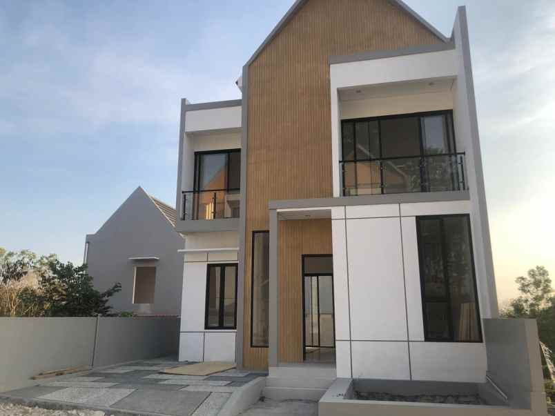 rumah cantik anti banjir di gamping sleman