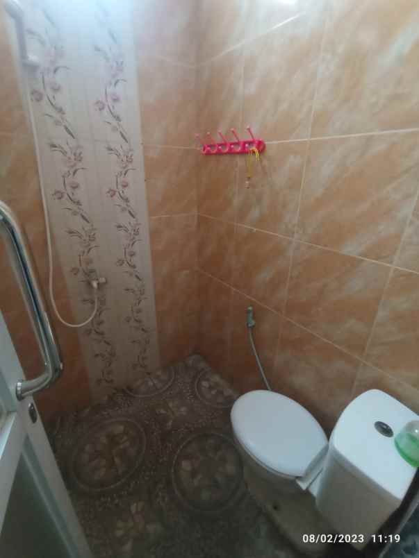 rumah cantik barat jl kaliurang km 12