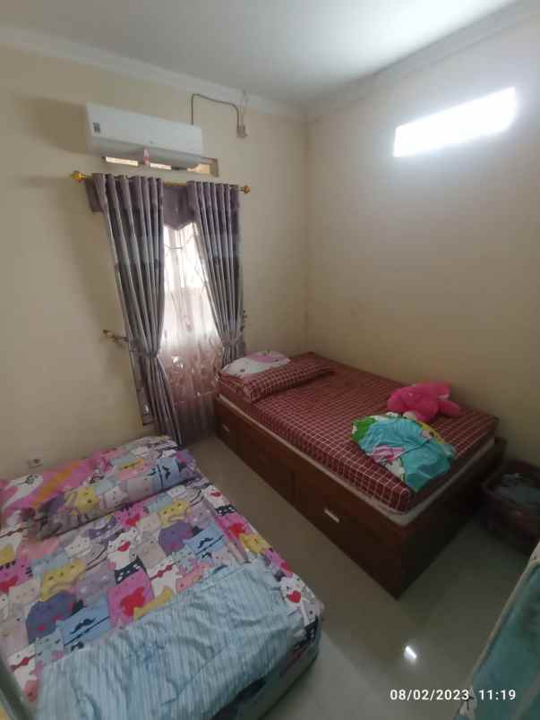 rumah cantik barat jl kaliurang km 12